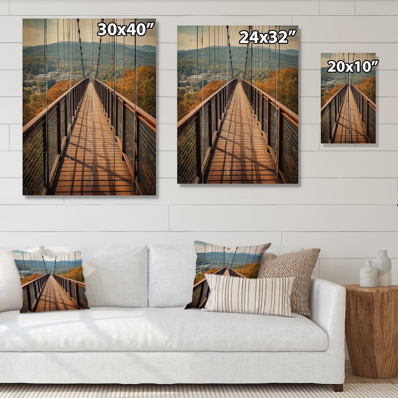 Designart "Gatlinburg Skybridge Tennessee" Tennessee Print on Natural